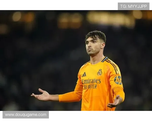 亚马尔 13 岁评论绯闻对象社媒旧照被翻出，劳尔 - 阿森西奥曾点赞引热议(1)